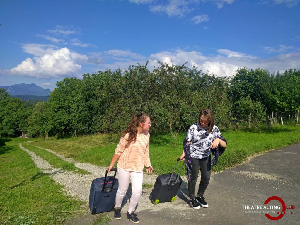Tabere de engleză pentru copii și adolescenți – Creative Summer Camps 2019